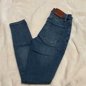 Lucky Brand Dark Blue Skinny Jeans